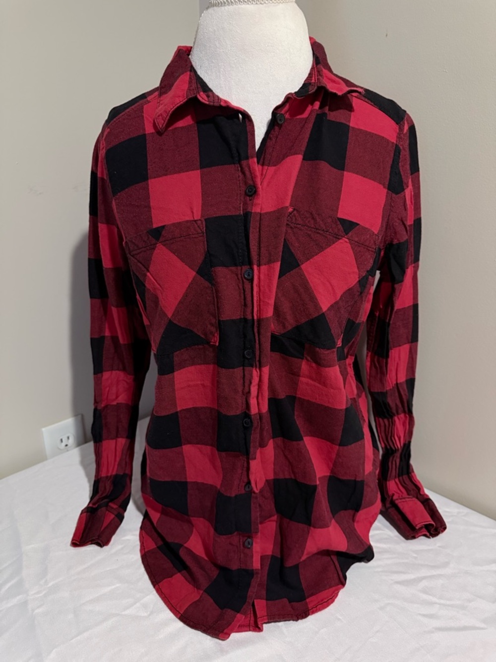 H&M Red and Black Plaid Button-Down Shirt